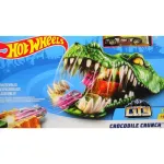 Hot Wheels Crocodile Crunch Track Set