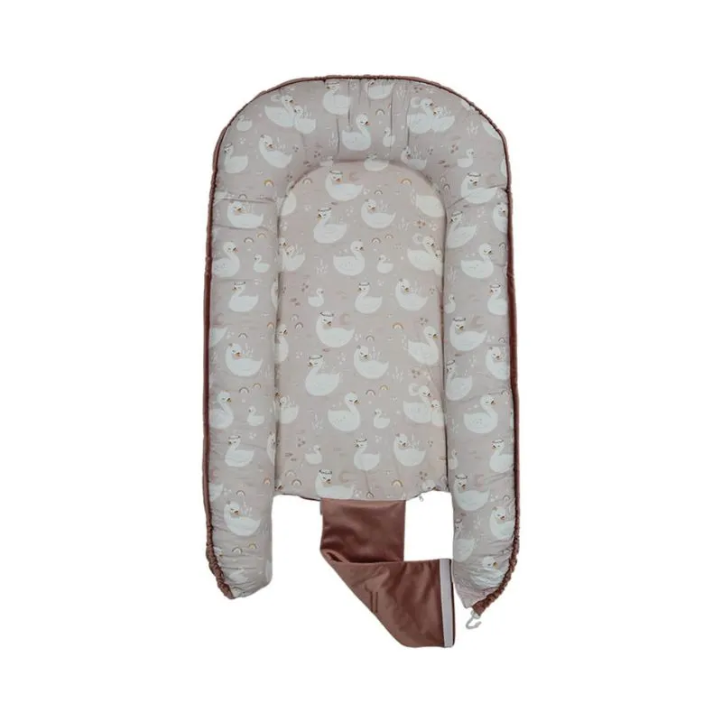 Bebe Stars Baby nest Swan