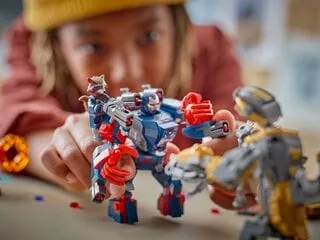 LEGO Marvel Avengers: Endgame Thor vs. Chitauri (76322)