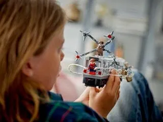 LEGO Marvel: Spider-Man vs. Doc Ock Subway Train Scene (76321)