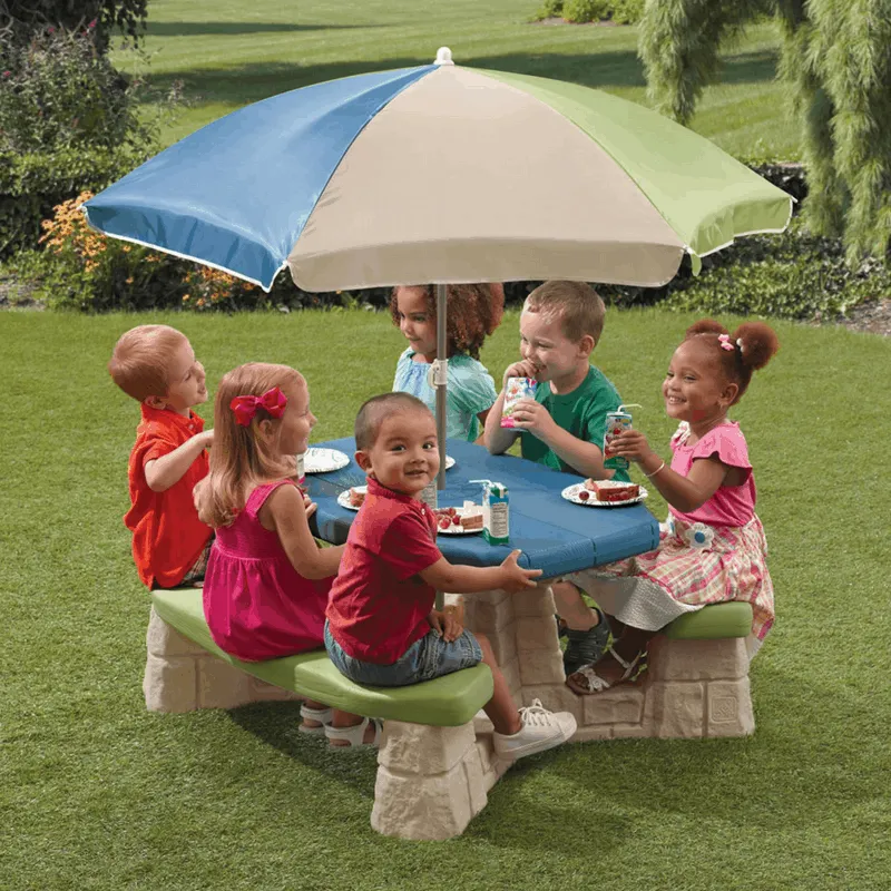 Step 2 Naturally Playful Kids Picnic Table with Umbrella